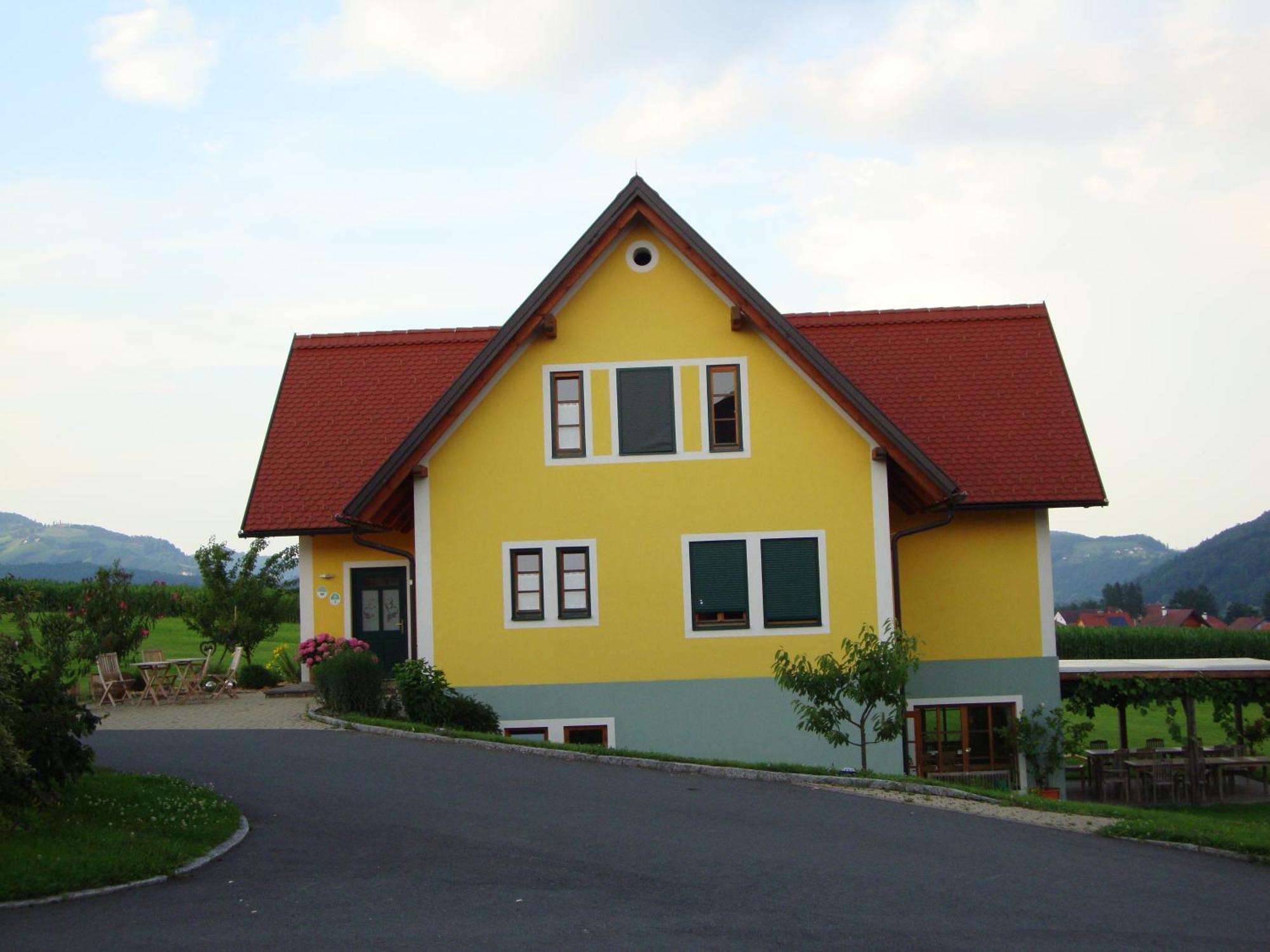 Weingut Winzerhof Gaestezimmer Grebenz Großklein Esterno foto